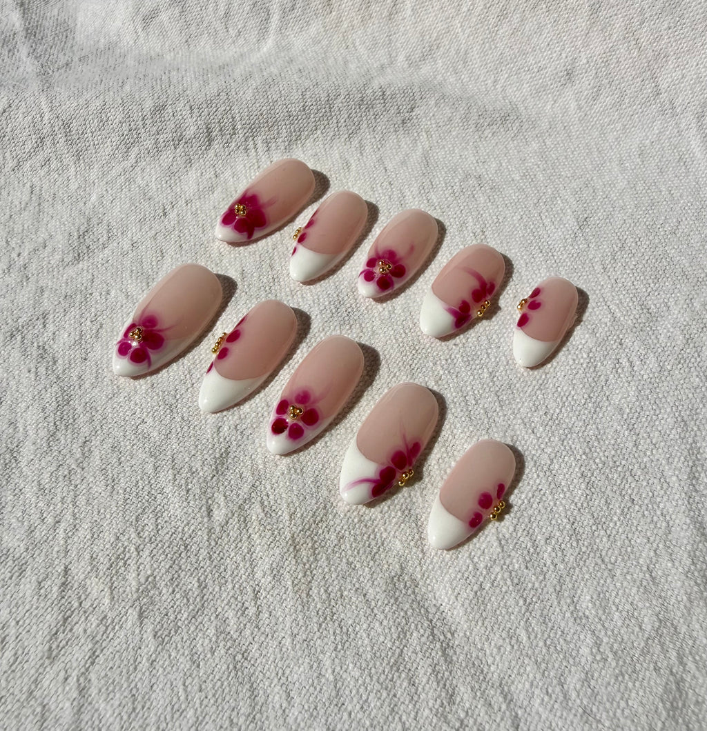 Press On Nails Tina