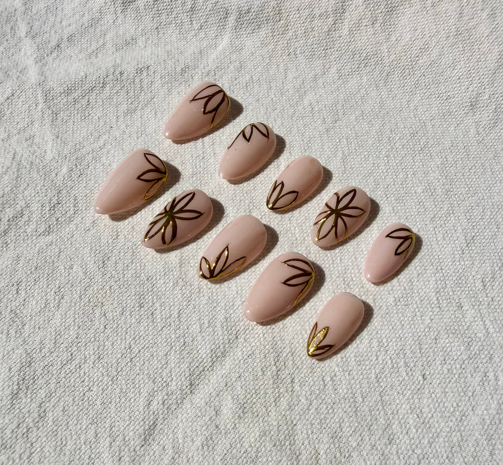 Press On Nails Erika