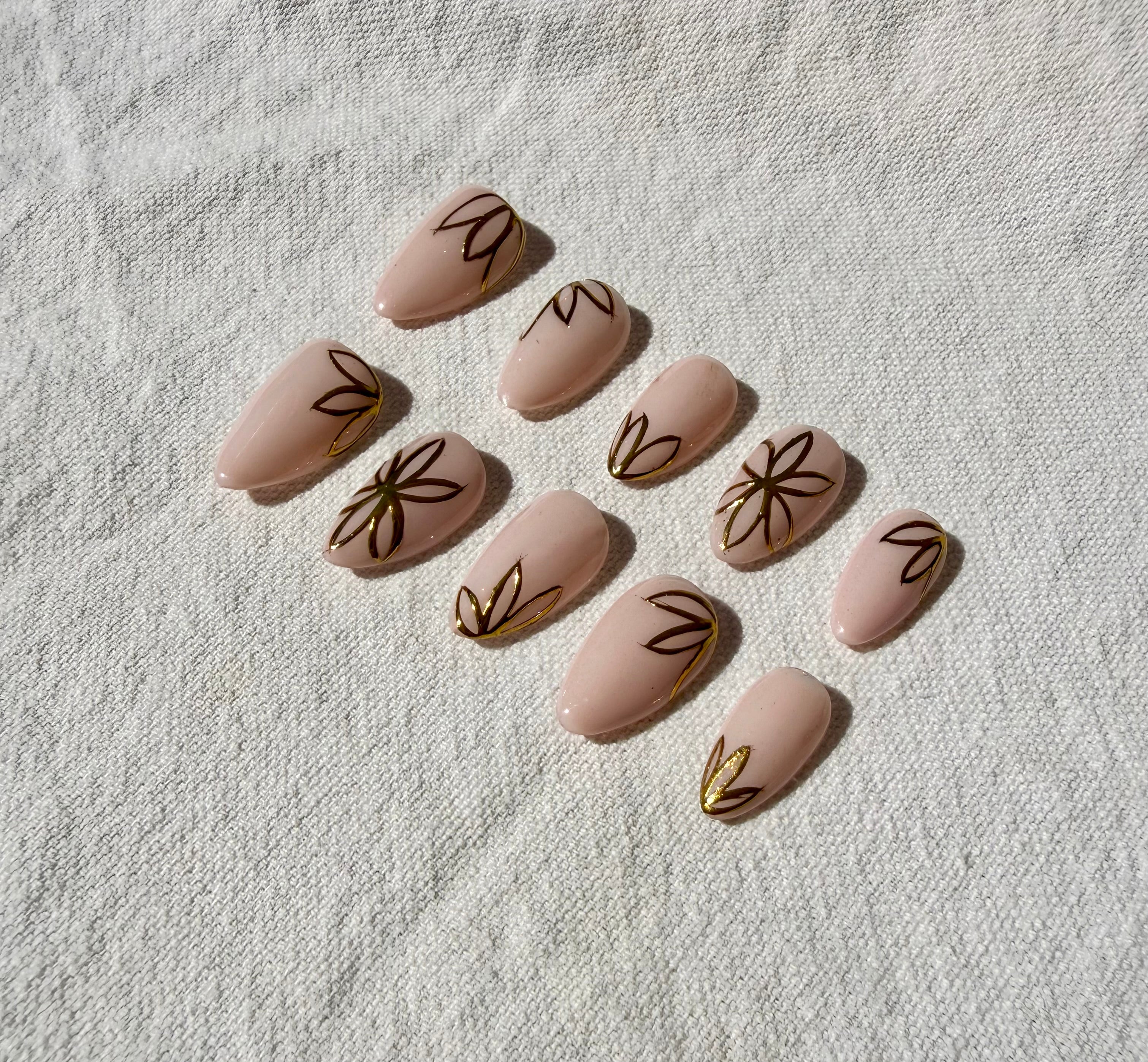 Press On Nails Erika